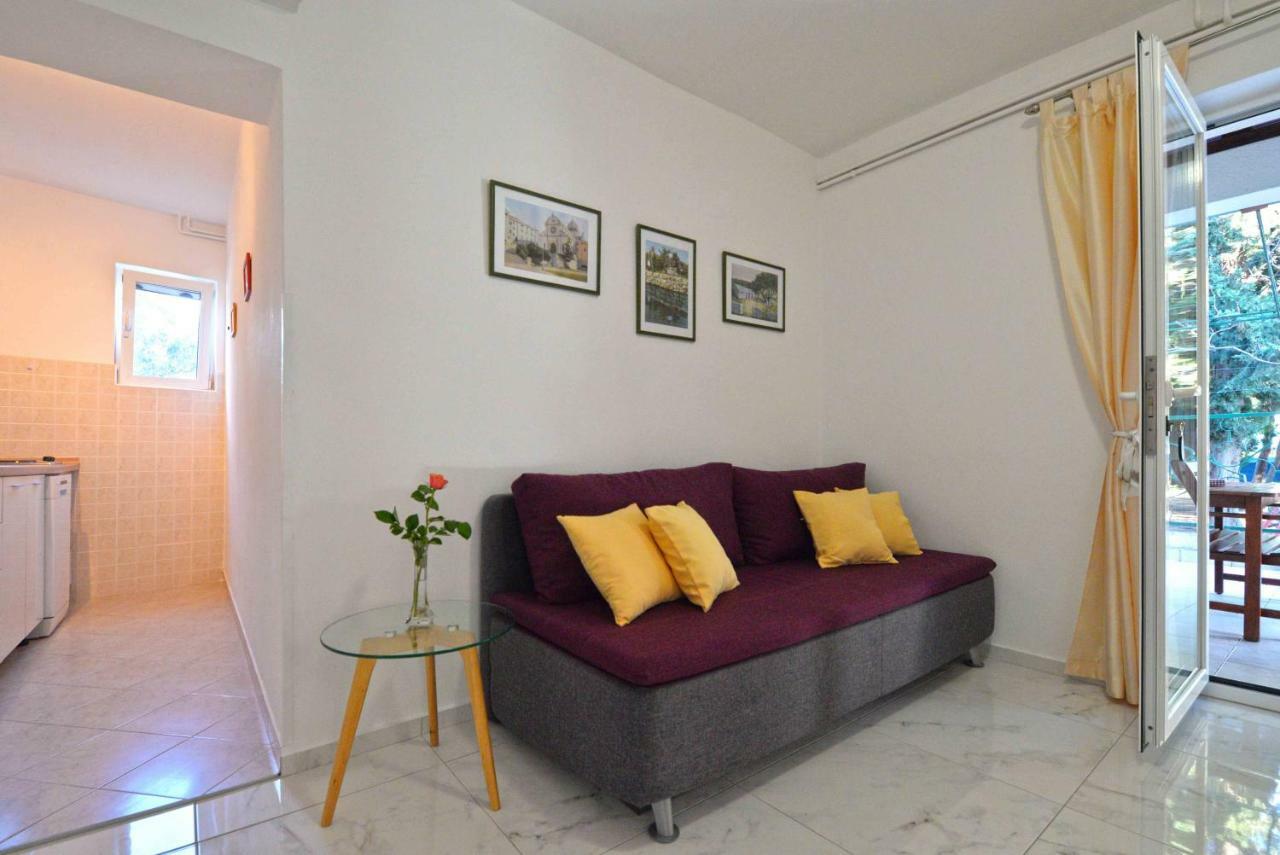 Apartmani Dora Murter Zewnętrze zdjęcie