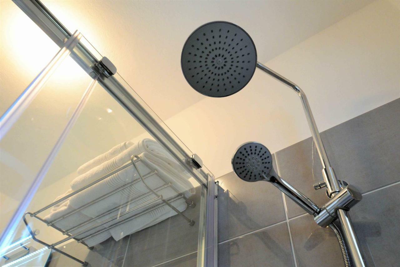 Apartmani Dora Murter Zewnętrze zdjęcie