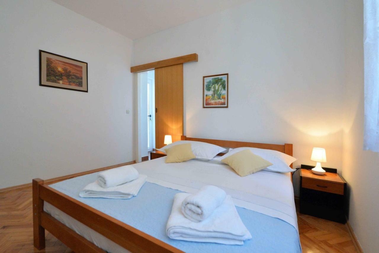 Apartmani Dora Murter Zewnętrze zdjęcie